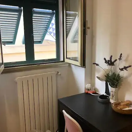 Cheerful Room, Sharing Kitchen In A Cosy Family Art House, Ideal For One Person Or Couple Panzió *
