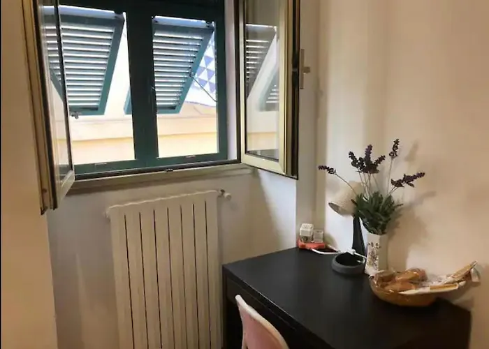 Cheerful Room, Sharing Kitchen In A Cosy Family Art House, Ideal For One Person Or Couple Panzió *